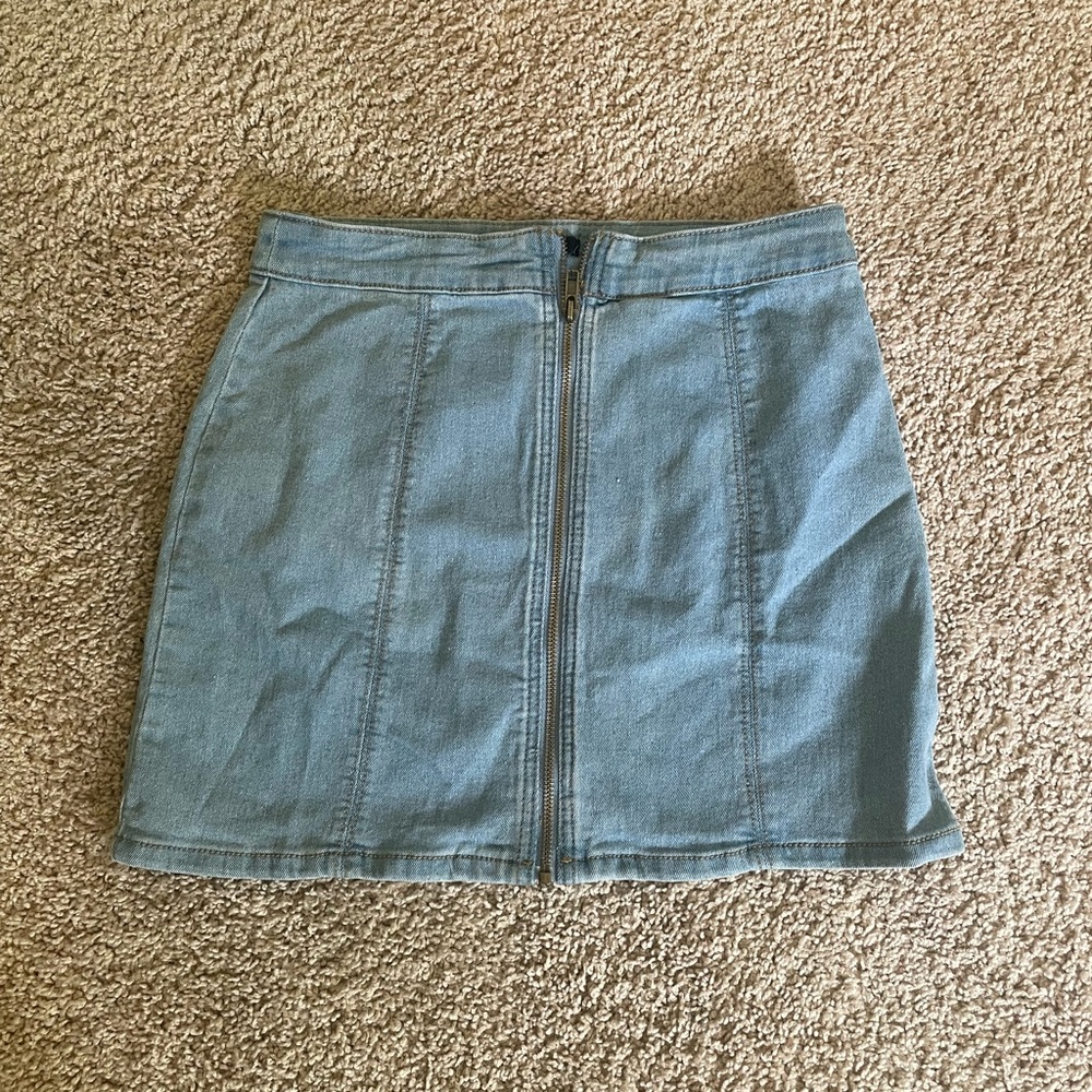 Forever 21 stretch denim mini skirt